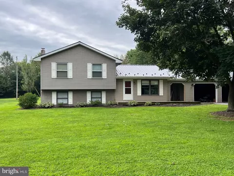 4759 Rocky Spring Rd, Chambersburg, PA 17201