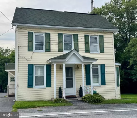 3745 Mercersburg Rd, Mercersburg, PA 17236