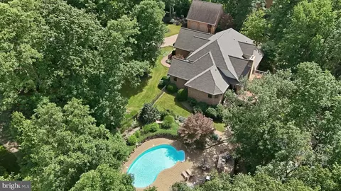 2660 Castlegreen Dr, Greencastle, PA 17225