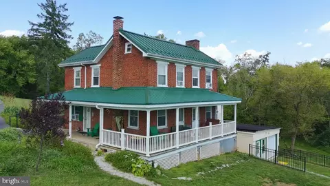 8810 Rowe Run Rd, Shippensburg, PA 17257