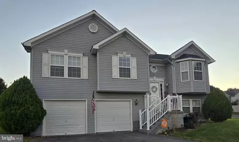 2471 Orion Drive Dr, Chambersburg, PA 17202