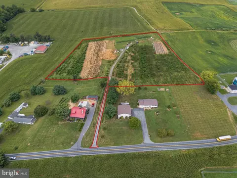6401 Orphanage Rd, Waynesboro, PA 17268