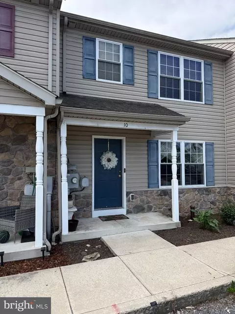 10 E Ninth, Waynesboro, PA 17268