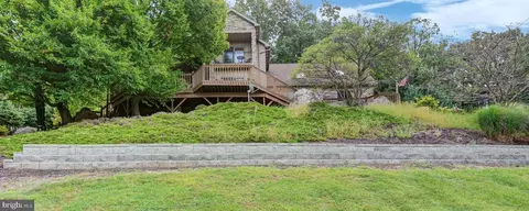 3035 Stillhouse Hollow Rd, Shippensburg, PA 17257