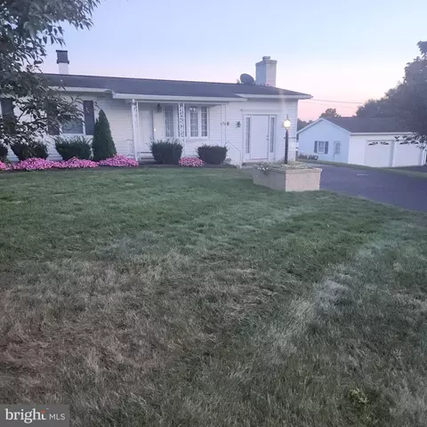7018 Kuhn Rd, Greencastle, PA 17225