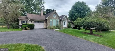9892 Mccreary Rd, Shippensburg, PA 17257