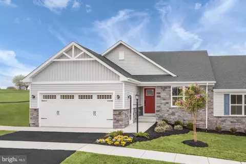 400 Mina Cir, Greencastle, PA 17225
