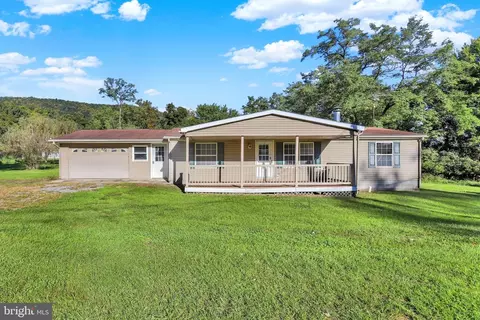 13581 Main St, Fort Loudon, PA 17224