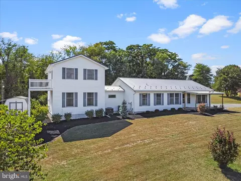 5190 Bino Rd, Greencastle, PA 17225