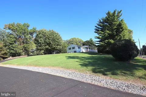 12163 Gearhart Rd, Greencastle, PA 17225