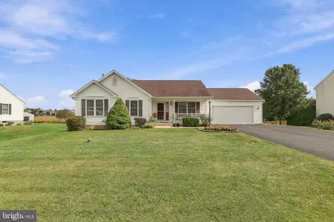 11816 Carol Ave, Greencastle, PA 17225