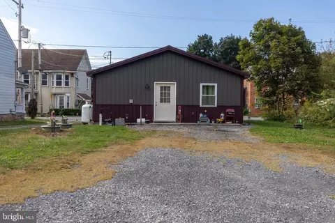 11251 Forge Hill Rd, Orrstown, PA 17244