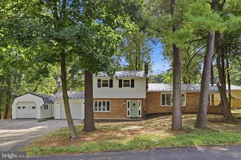 13310 North Ave, Blue Ridge Summit, PA 17214