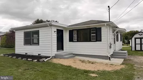 813 Anthony Hwy, Chambersburg, PA 17202