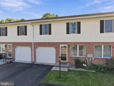 210 Minnich Rd, Chambersburg, PA 17201