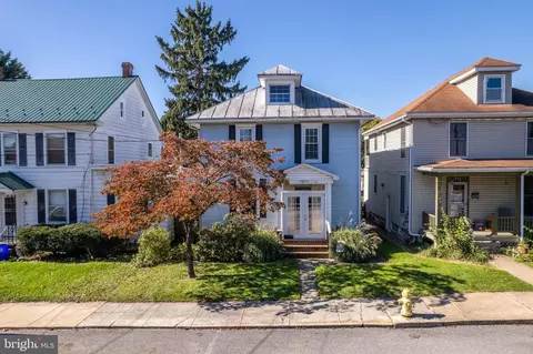 26 Cumberland Ave, Shippensburg, PA 17257