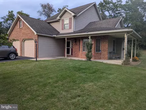 180 N Blackberry Ln, Fayetteville, PA 17222