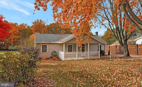 1671 Black Gap Rd, Fayetteville, PA 17222