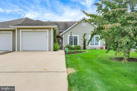 2334 Aronimink Cir, Fayetteville, PA 17222