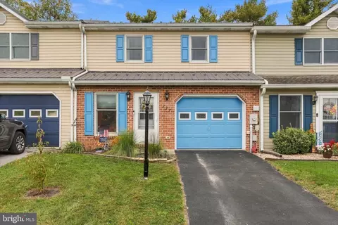 207 Baker And Russell Dr, Shippensburg, PA 17257