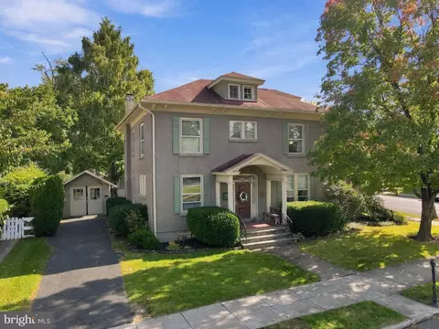 204 Fifth Ave, Chambersburg, PA 17201