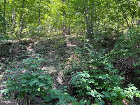 Hill Road, Warfordsburg, PA 17267
