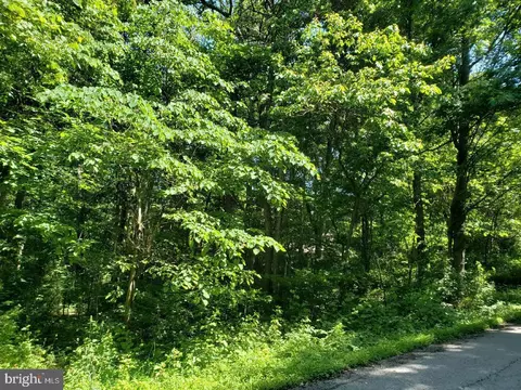 Blacks Mountain Road, Waterfall, PA 16689