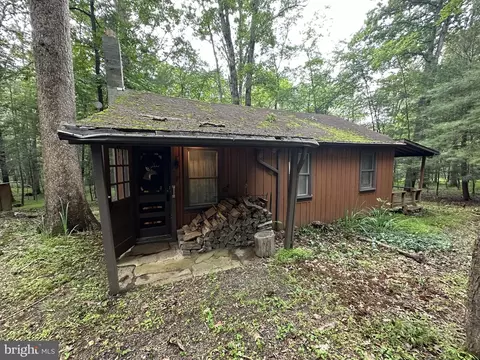 8005 Aughwick Rd, Mcconnellsburg, PA 17233