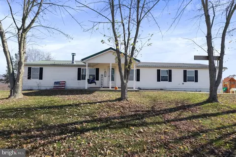 3080 N Clear Rdg, Hustontown, PA 17229