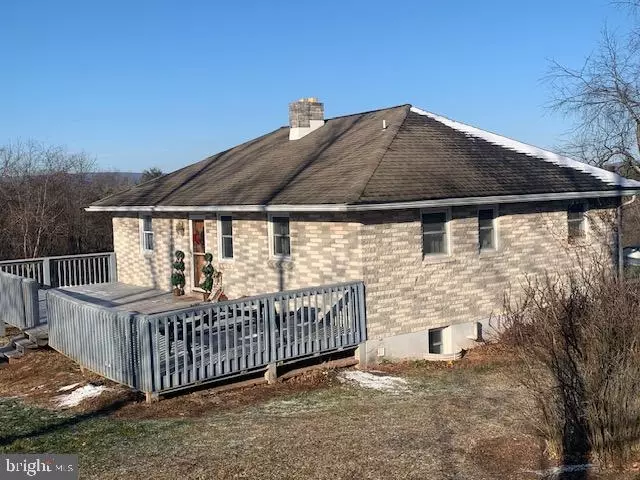  264 Cromwell Ridge Rd, Hustontown, PA 17229 photo 2