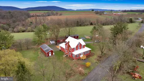 642 W Mckinleyville Rd, Hustontown, PA 17229