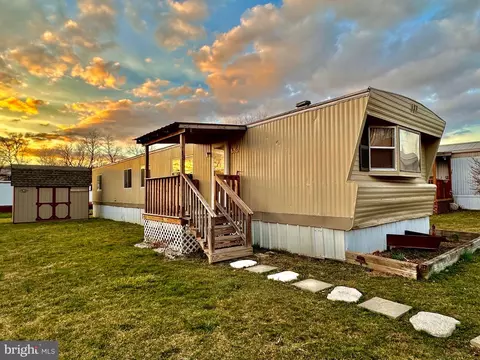 13 Hillside Ests, Mcconnellsburg, PA 17233