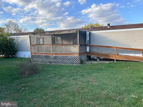 11 Courtney Dr #11, Mcconnellsburg, PA 17233