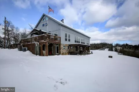 512 Breezy Point Rd, Mcconnellsburg, PA 17233