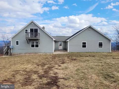 433 Thorny Bush, Warfordsburg, PA 17267