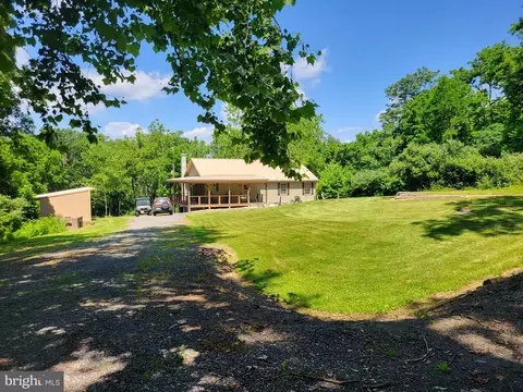 1451 Licking Creek Rd, Big Cove Tannery, PA 17212