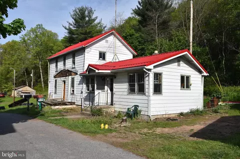 156 W W Sprowl Rd, Wells Tannery, PA 16691