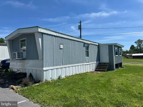 32 Cloverleaf Ct, Mcconnellsburg, PA 17233