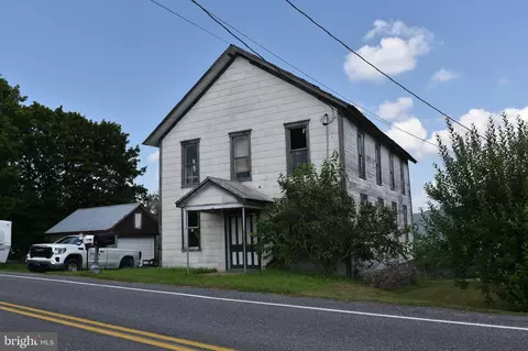 3422 N Clear Ridge Rd, Hustontown, PA 17229