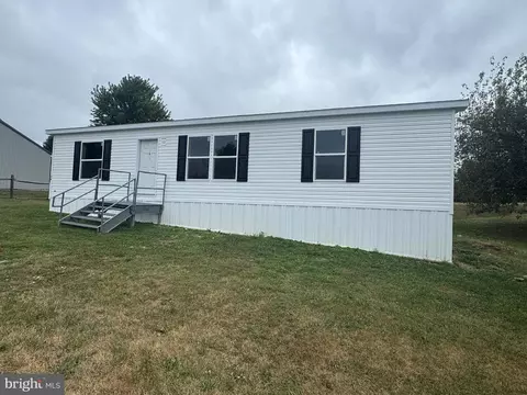 24 Hillside Ests, Mcconnellsburg, PA 17233