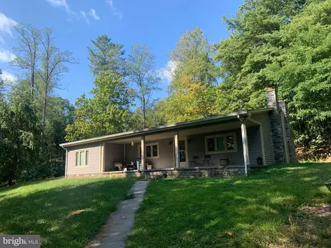 1105 Meadow Ground Rd, Mcconnellsburg, PA 17233