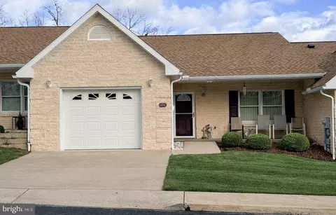 107 Myers Ave, Mcconnellsburg, PA 17233