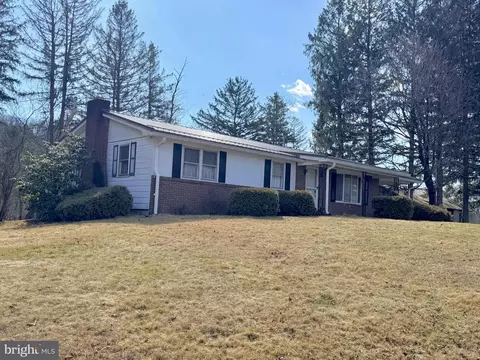 242 Gracey Rd, Waterfall, PA 16689