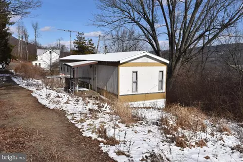 876 Pheasant Trail Ln, Mcconnellsburg, PA 17233