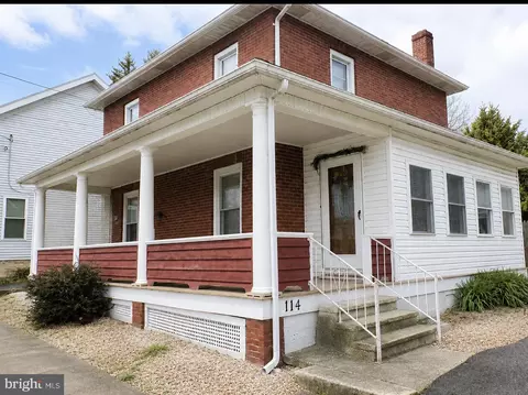 114 N 3rd St, Mcconnellsburg, PA 17233
