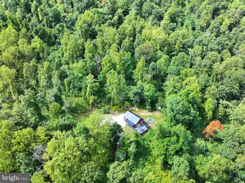 349 Lucas Rd #RED HOUSE, Warfordsburg, PA 17267