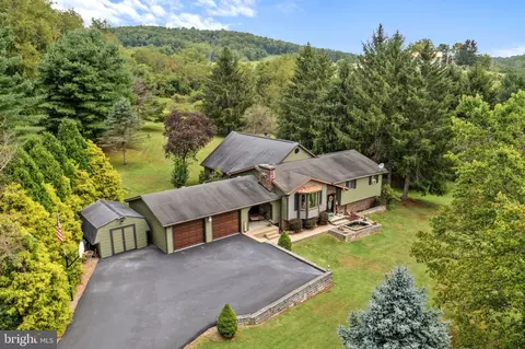 3212 Old Mcclellandtown Rd, Mcclellandtwn, PA 15458