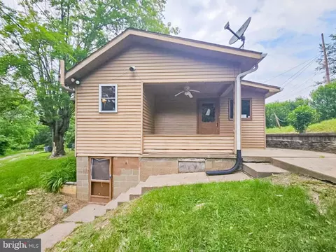 197 Coates Way, Fayette City, PA 15438