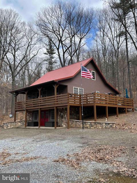 18821 Colt Lydia Ln, Cassville, PA 16623