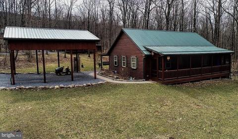 2492 Tillamook Ln, Saxton, PA 16678